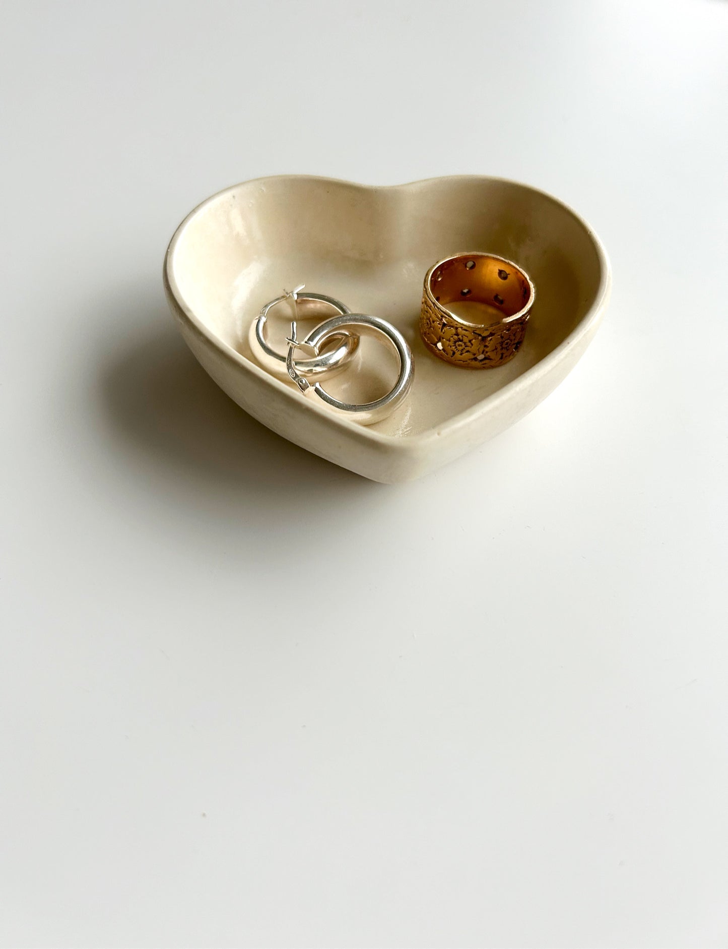 Concrete Ring Dish